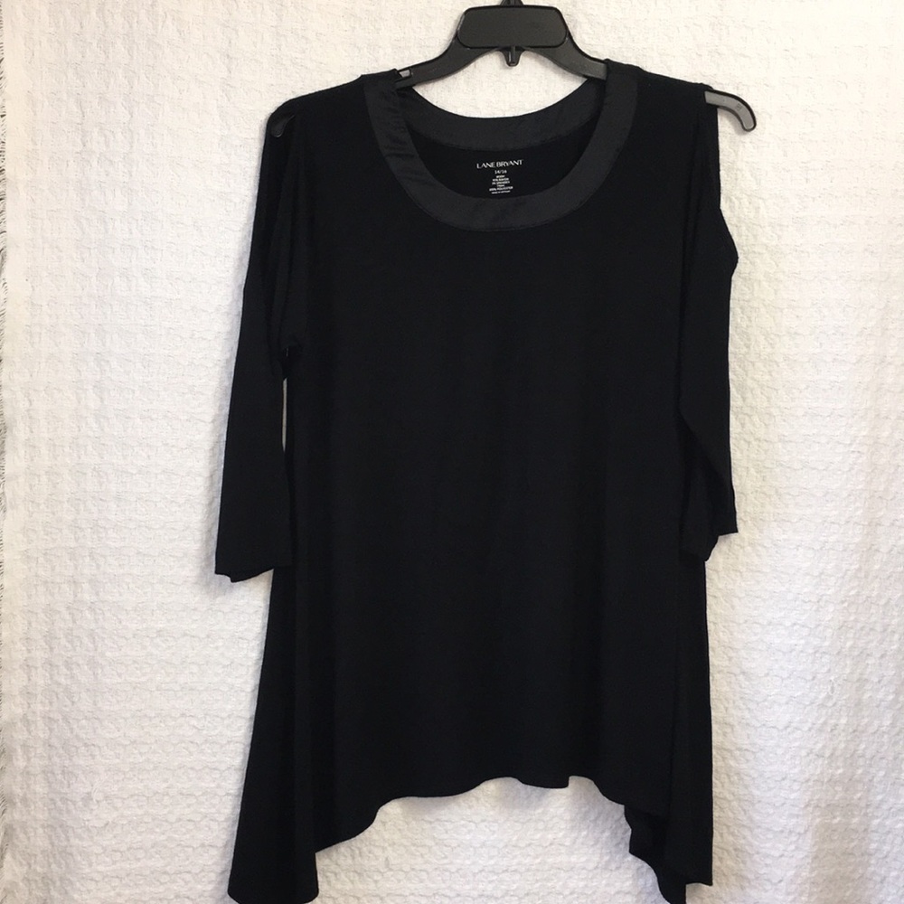 Lane Bryant Cold Shoulder Shark Bite Top 14/16
